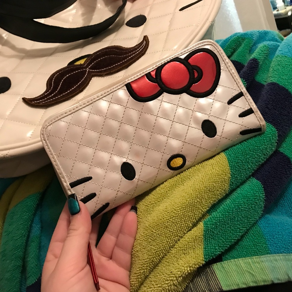 Hello kitty wallet
